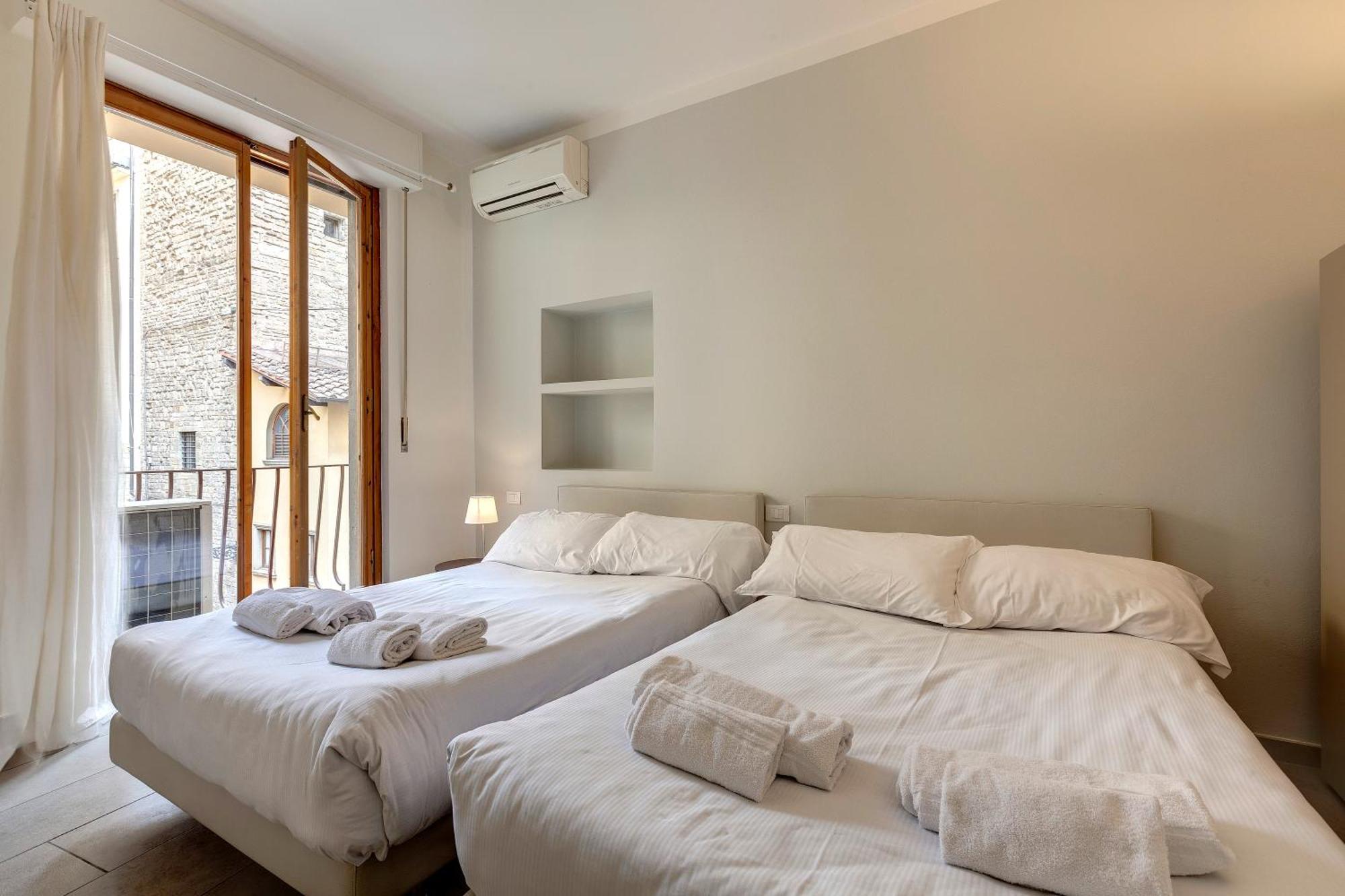 Mamo Florence - Santo Stefano Apartment Bagian luar foto
